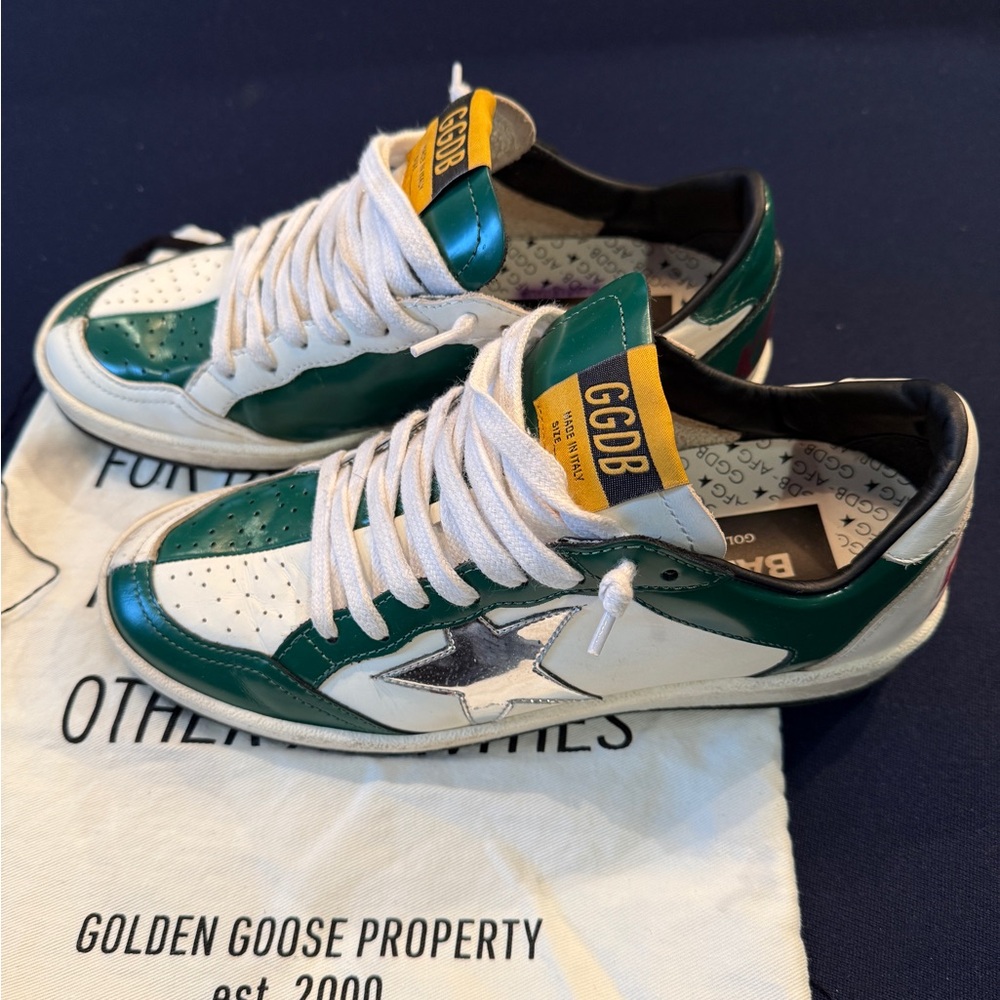 Golden Goose Ball Star LAB in green and white leather